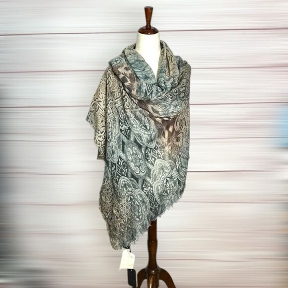NWT Ahujasons Large Wool Shawl Wrap Scarf Lightweight Soft - Picture 4 of 9